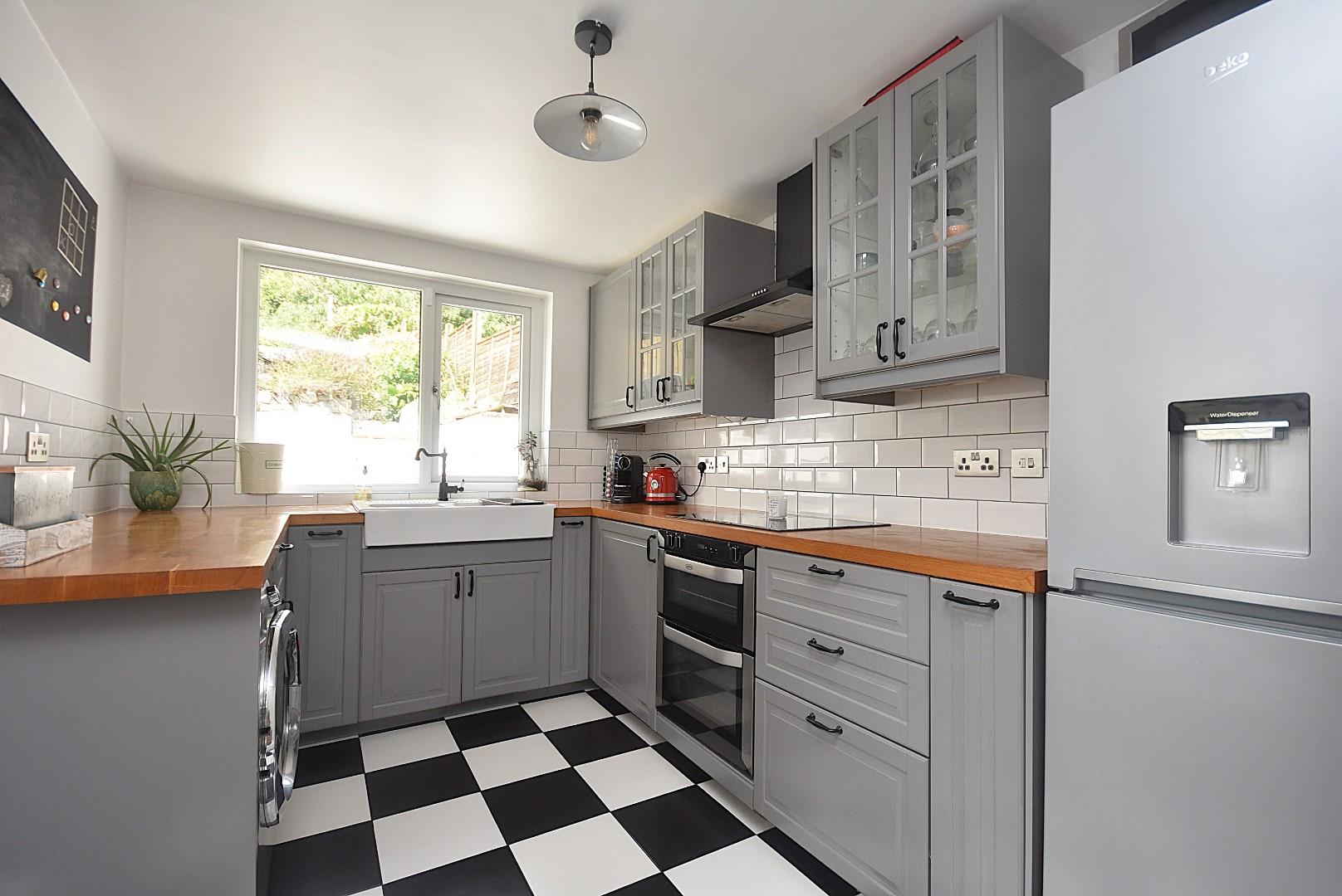 49 Andrew Road, Penarth, CF64 2NT